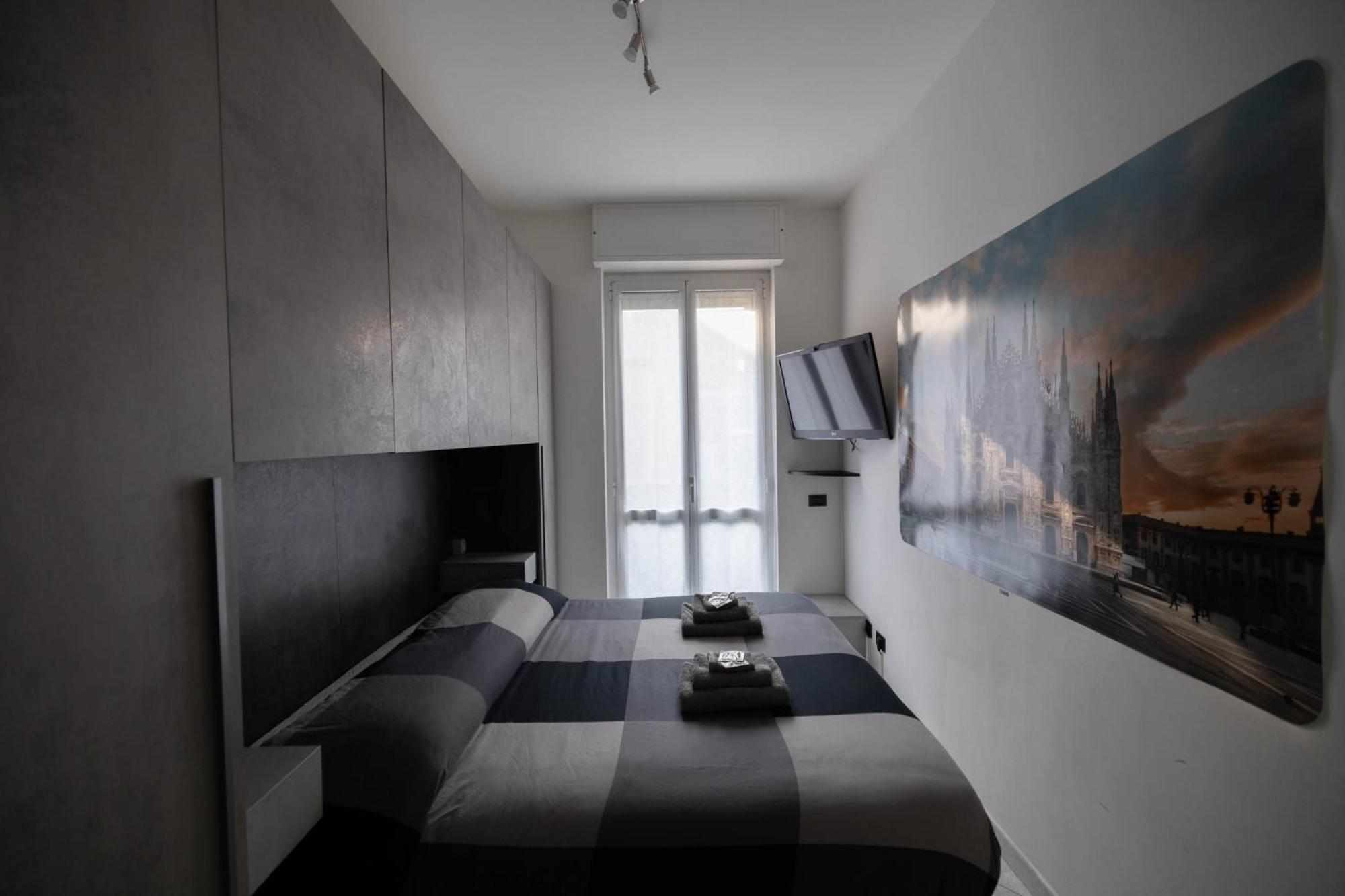 Spazioso Appartamento Con Terrazzo Navigli , Bocconi Milan Luaran gambar