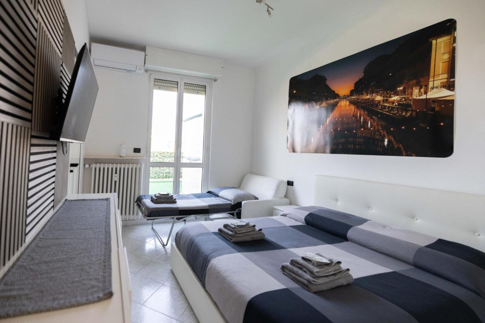 Spazioso Appartamento Con Terrazzo Navigli , Bocconi Milan Luaran gambar