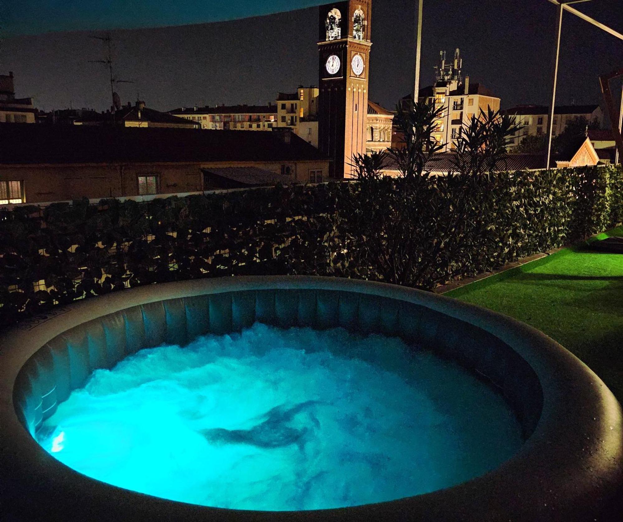 Spazioso Appartamento Con Terrazzo Navigli , Bocconi Milan Luaran gambar